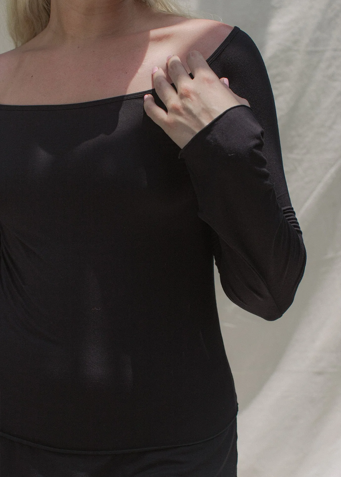 Layla Longsleeve Black